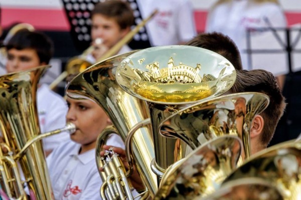 Fallas, música y patrimonio