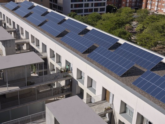 La Comunitat roza las 43.000 instalaciones de autoconsumo energético, según la Generalitat