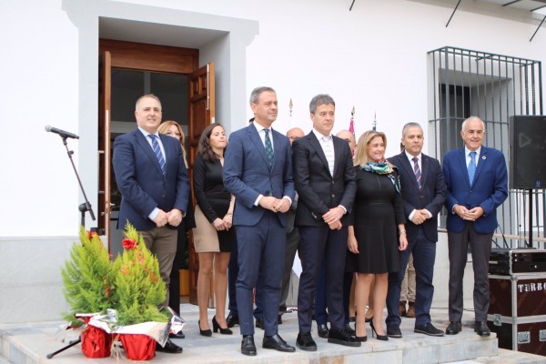 El Ayuntamiento de Blanca luce nueva imagen tras los 600.000 euros invertidos en la rehabilitación del edificio