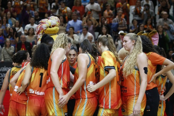 Primer viaje de EuroLeague Women para visitar a Polkowice