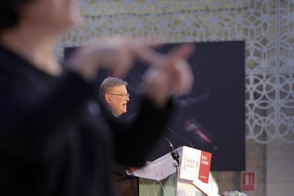 Puig dice que la planta fotovoltaica de la fábrica de VW sigue adelante: 