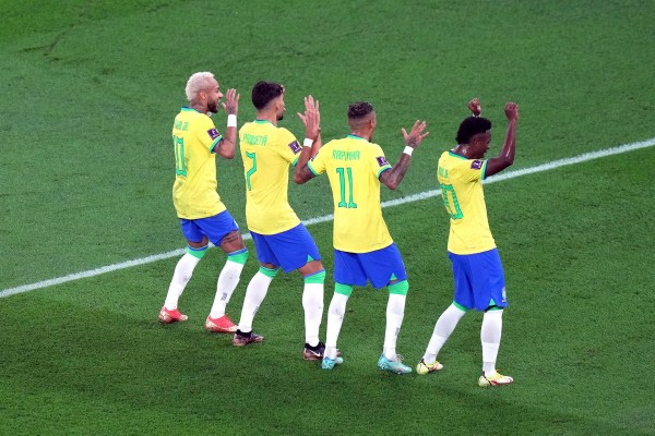 Brasil celebra un carnaval camino de cuartos

