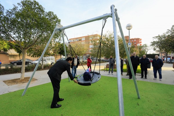 Alicante reabre la plaza Antonio Miñano tras su reforma con una inversión de 107.000 euros