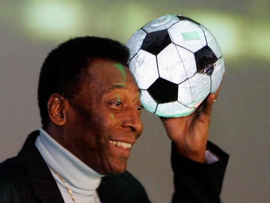 Pelé tuvo covid-19 antes de ser hospitalizado, según revela su hija
