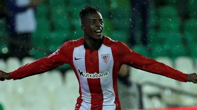 El Athletic golea en una noche histórica para Williams y Aduriz