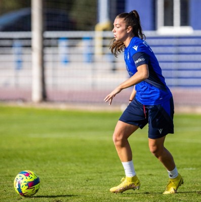Lloris y Andonova, bajas ante Betis por fractura dedo del pie y un esguince
