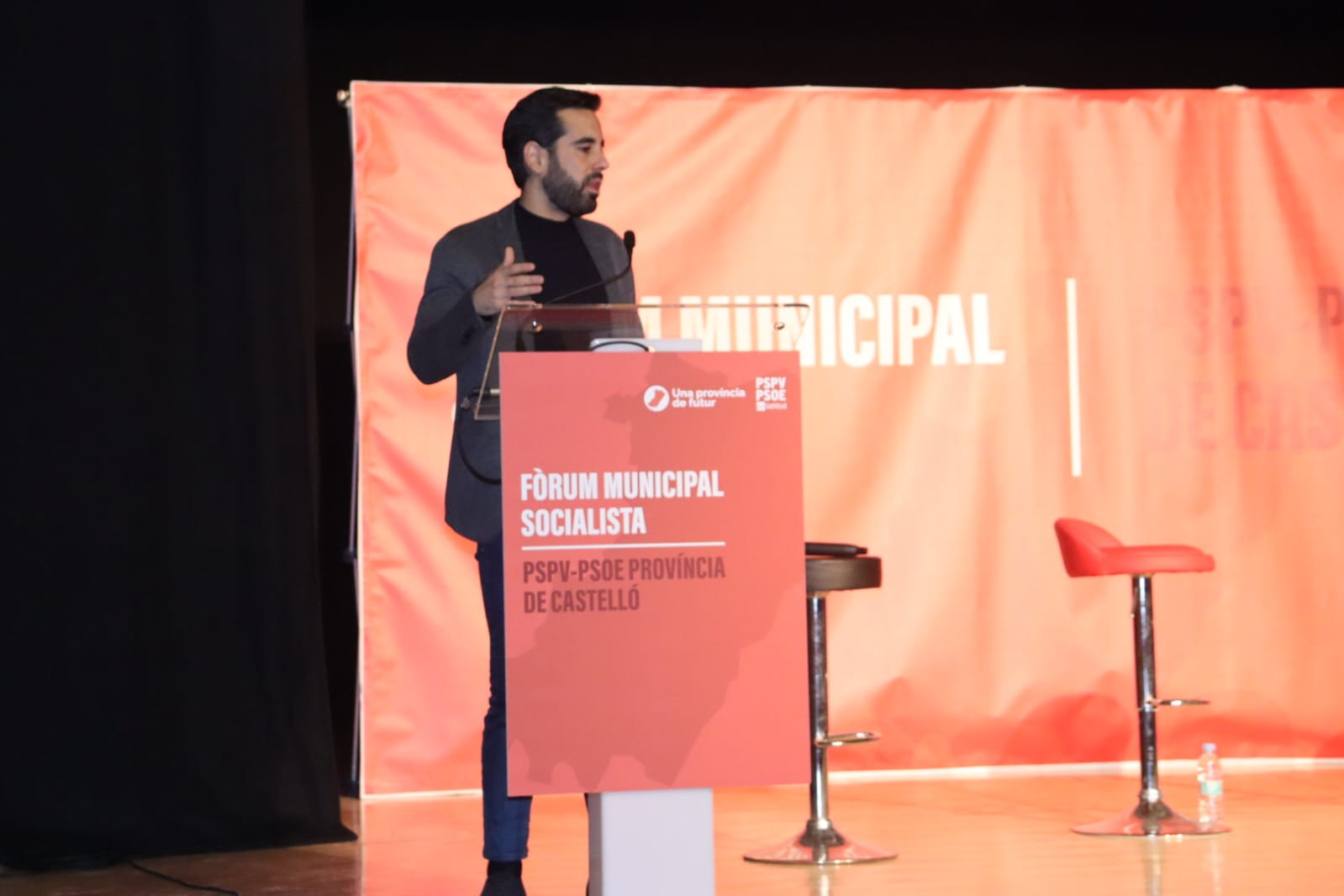 Muñoz (PSPV) critica que el PP apuesta por un proyecto 
