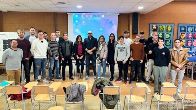 La Diputación de Castellón apoya la formación en eficiencia energética en la IES Llombai