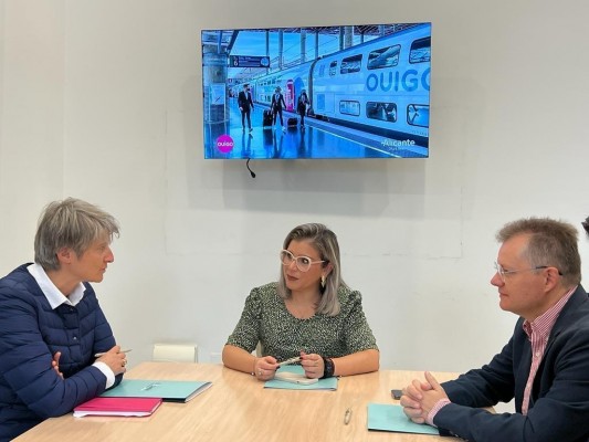 Alicante apuesta por la conectividad ferroviaria de tarifa reducida para potenciar el turismo