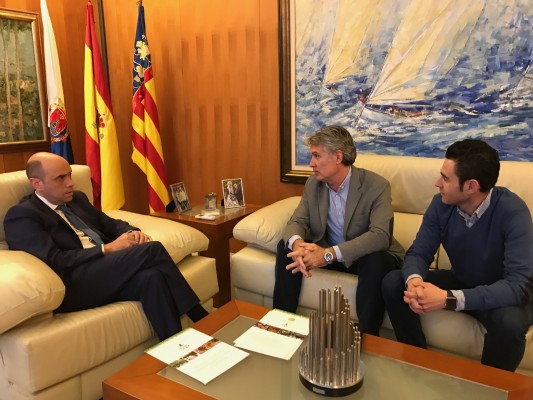 Antesala de huelga en la limpieza de edificios públicos de Alicante  