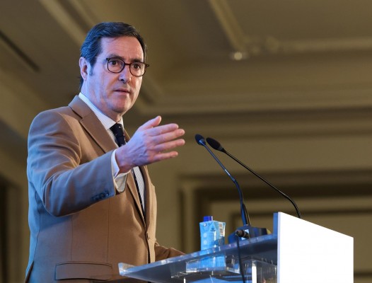 Garamendi (CEOE) defiende el fijo-discontinuo y advierte de las bajas de autónomos