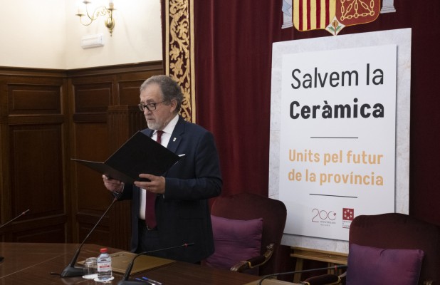 Diputación reparte este viernes las pancartas de 'Salvem la cerámica' a los municipios del clúster