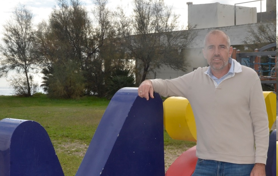 Wences Alós se presenta a la reelección para 