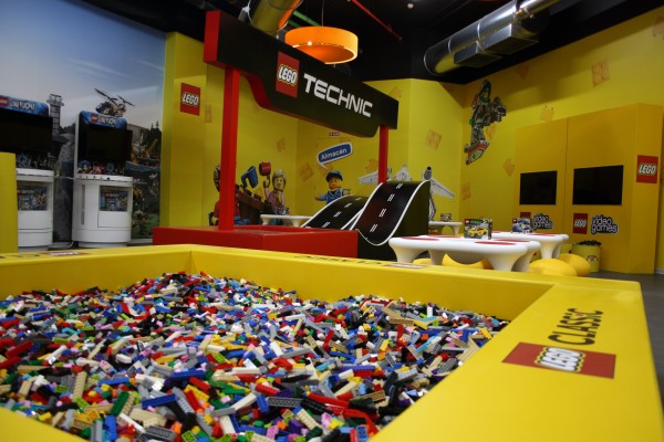 Aqua estrena el parque infantil Lego Fun Factory en su centro comercial 