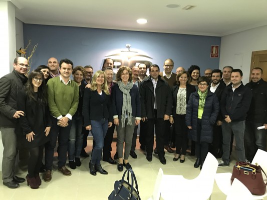 Orihuela alega contra el plurilingüismo: los interinos no puede elegir el idioma por las familias 