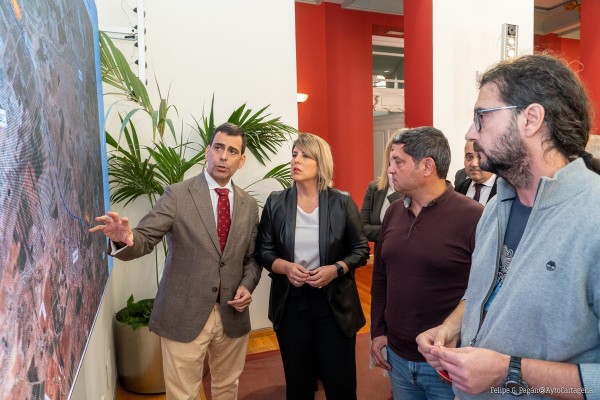 Nueve años después, vecinos de La Aljorra y trabajadores de Sabic ganan su batalla por la reparación de la RM-602