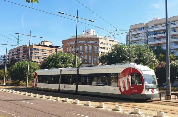 El pleno de Alboraia aprueba por unanimidad una moción para ampliar el servicio de Metrovalencia
