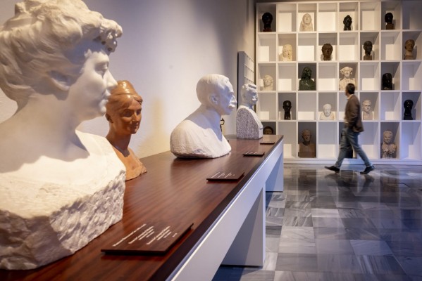 El Museo de Bellas Artes transforma un almacén en su templo de las esculturas