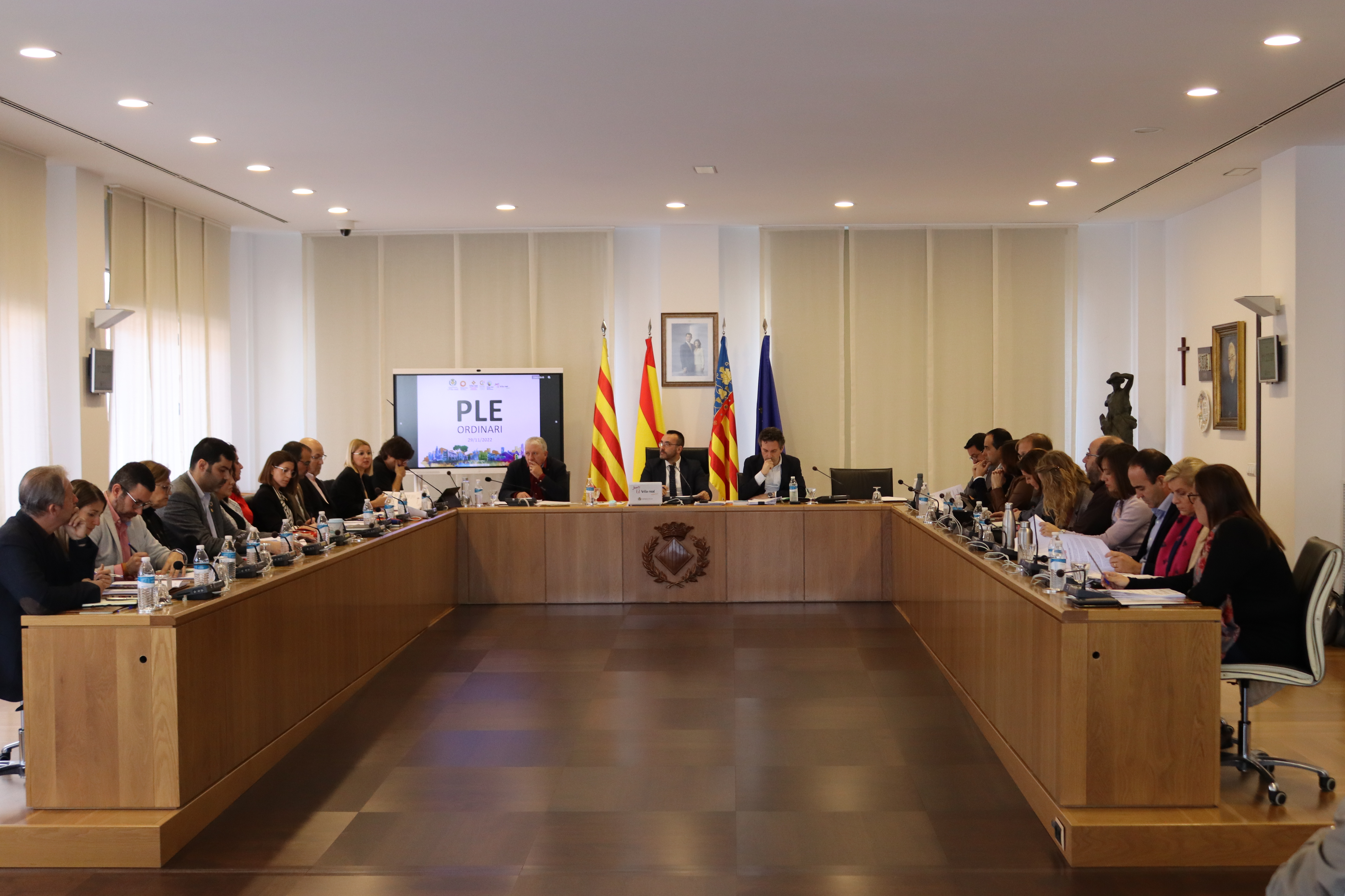 Vila-real concede la Medalla de Oro a Porcelanosa, Carmelitas, Quique y Diego Dualde
