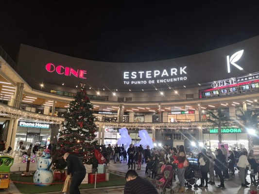 Navidad sobre hielo en Estepark, parque de ocio de Castellón