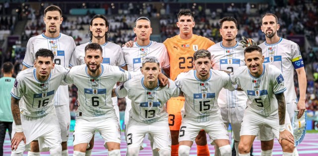 Cavani, al borde del K.O en el Mundial