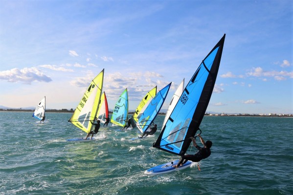  Los italianos hacen pleno en el Windsurfer Valencia Mar Festival