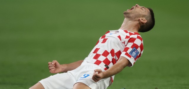 Croacia golea y envía a casa a Canadá