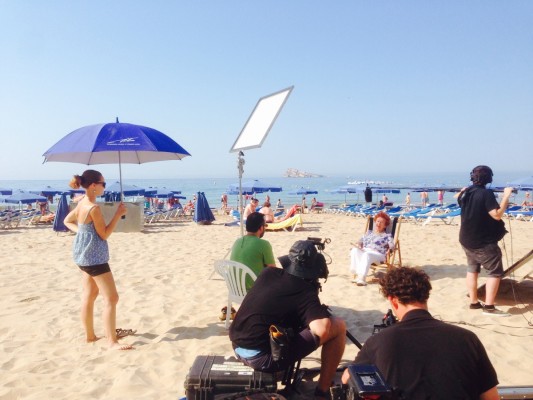 'El hombre que embotelló el sol': el documental que destapa el boom turístico de Benidorm se proyecta en la Filmoteca
