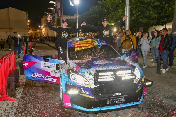 Los valencianos Toni Ariete y Noemi Garrido ganan el XXIII Rallye Ciudad de Valencia, Memorial Javi
Sanz, y se proclaman Campeones de Rallyes de la Comunidad Valenciana 2022
