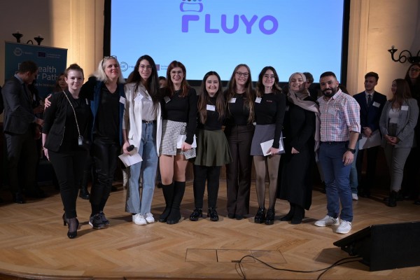 Un protege slip inteligente creado por alumnas de la UPV, primer premio iDays EIT Health europeo