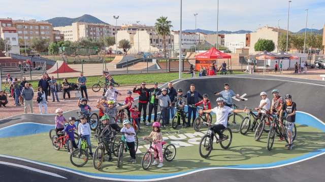 Onda inaugura su pista de 'pump truck' con una jornada de actividades extremas