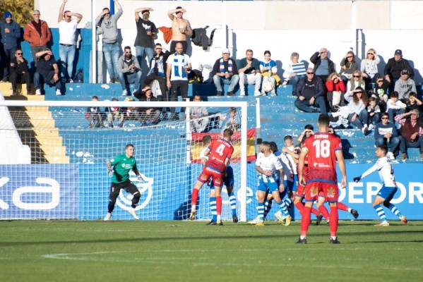 Victoria del Alcoyano que duerme en posiciones de 'play-off' de ascenso