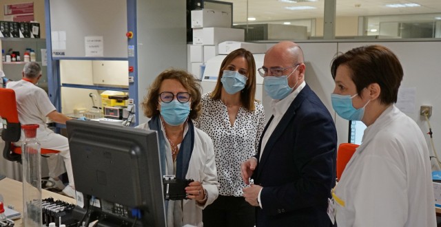 El Centro de Bioquímica de la Arrixaca sitúa a la Región a la cabeza en la detección de enfermedades genéticas