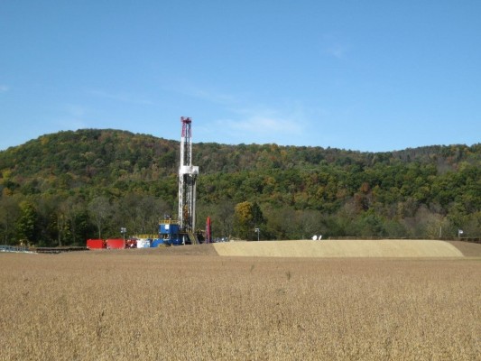 La crisis energética devuelve a Europa el debate sobre los vetos al 'fracking'