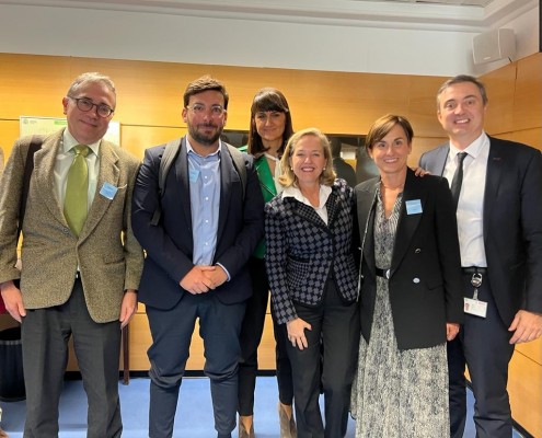 Calviño prevé lanzar las primeras ayudas del Perte Chip en la primera mitad de 2023