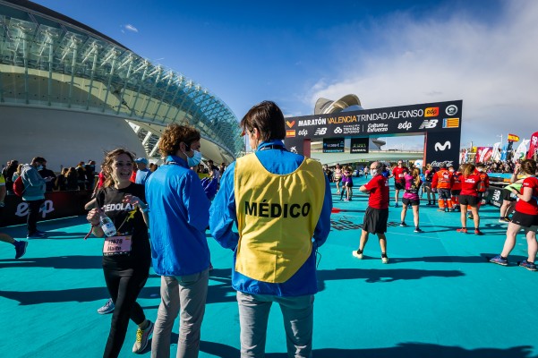 Maratón Valencia activa un amplio dispositivo médico para atender a sus participantes

