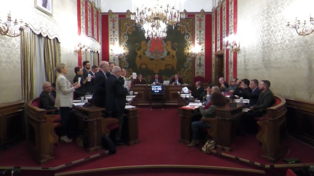 Vox suma al bipartito de Alicante para preservar la Cruz de los Caídos frente a la Ley de Memoria 