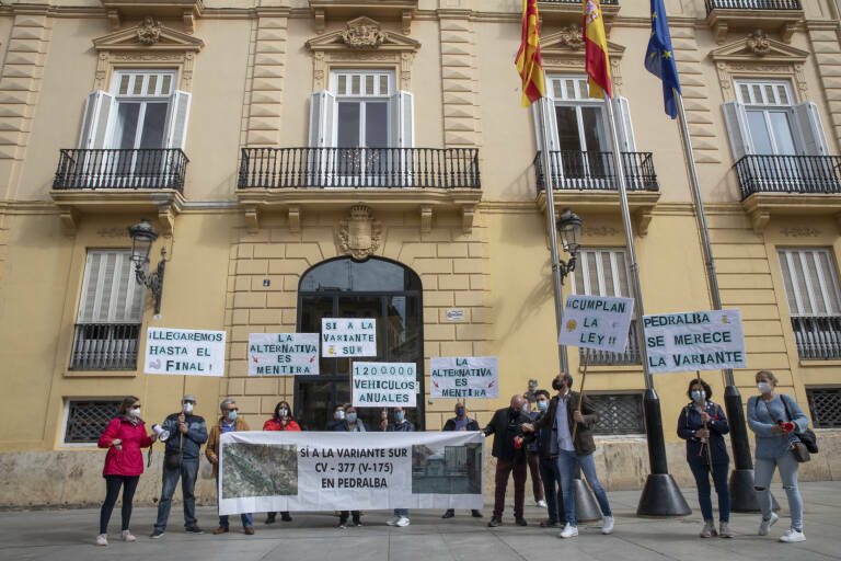 Licitado el estudio de alternativas viables a la variante de Pedralba
