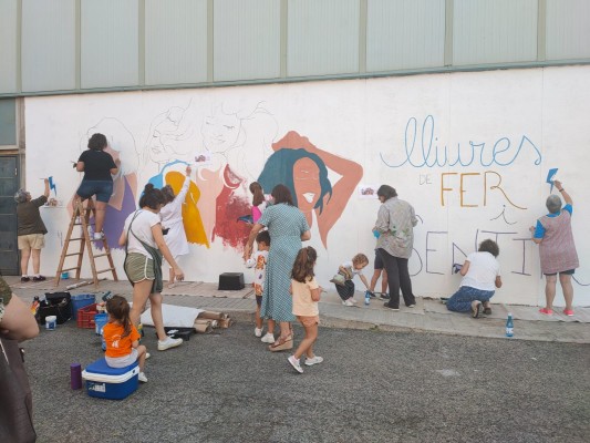 Tertúlies, murals i tallers:  Benassal i Albocàsser impliquen a la ciutadania en el 25-N