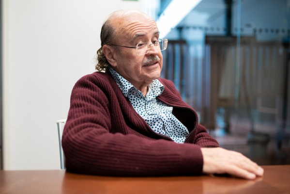 Carme Teatre recupera 'Plany en la mort d'Enric Ribera', una de las obras esenciales de Rodolf Sirera