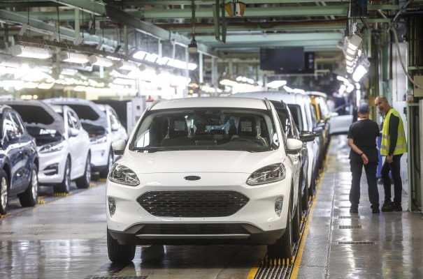 Ford Almussafes pospone varios paros de producción previstos para la próxima semana