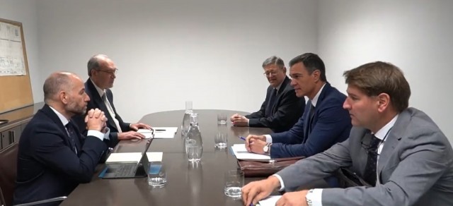 Sánchez se reúne con Ascer y augura 