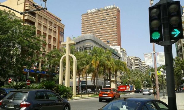 Vox plantea que Alicante rechace la Ley de Memoria y pide que no se retire la Cruz de Gadea