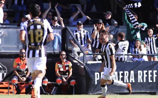 Manu Sánchez rompe sus registros goleadores