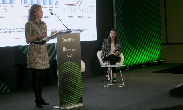 Delgado (Banco de España) reconoce el riesgo de impagos en bloques de la cartera hipotecaria