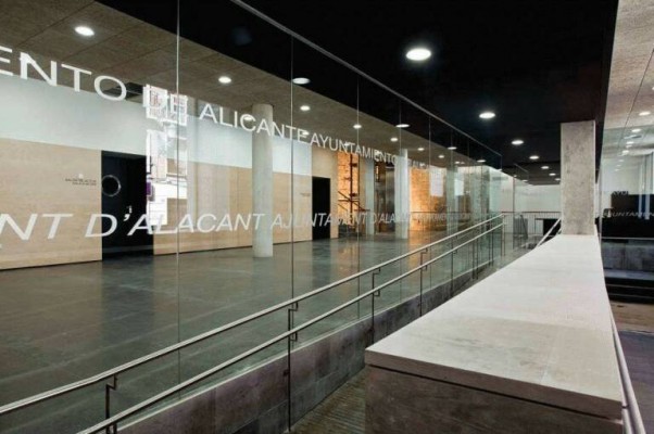 Dos de dos: el bipartito de Alicante también valida las cuentas de la Agencia Local por 3,6 millones