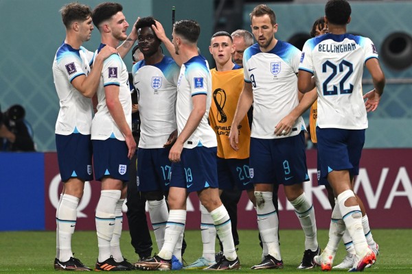   Inglaterra se da un festín a costa de Irán