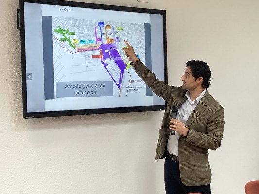 Torrevieja presenta el proyecto de urbanización del puerto y sus alrededores