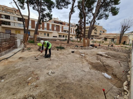 Comienzan los trabajos de arqueología en Elda para estudiar los enterramientos moriscos descubiertos