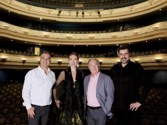 Vicente Seva y Manuel Sánchez llevan la vida del bailarín alicantino José Espadero a la gran pantalla
